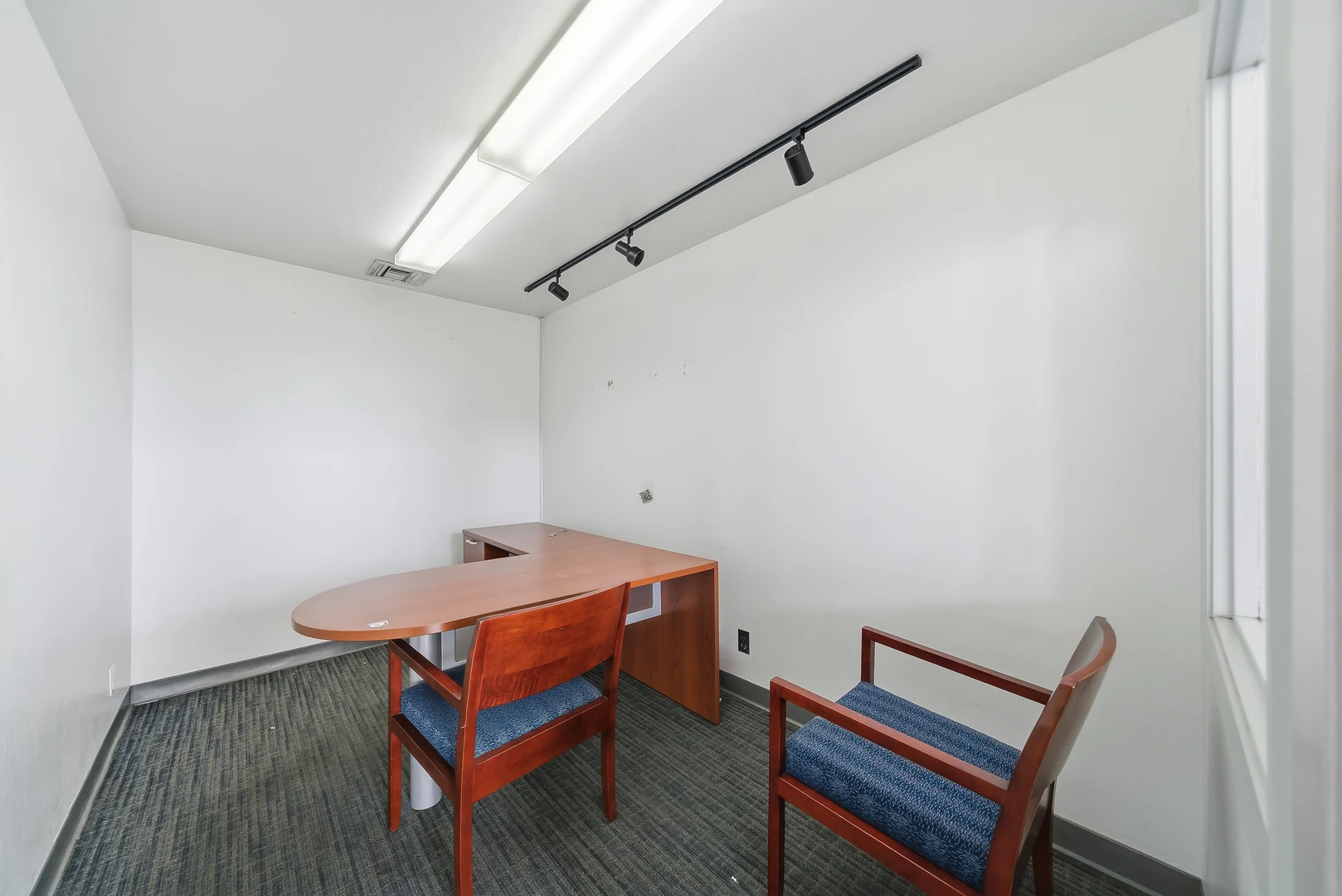 450-480 Veterans Blvd